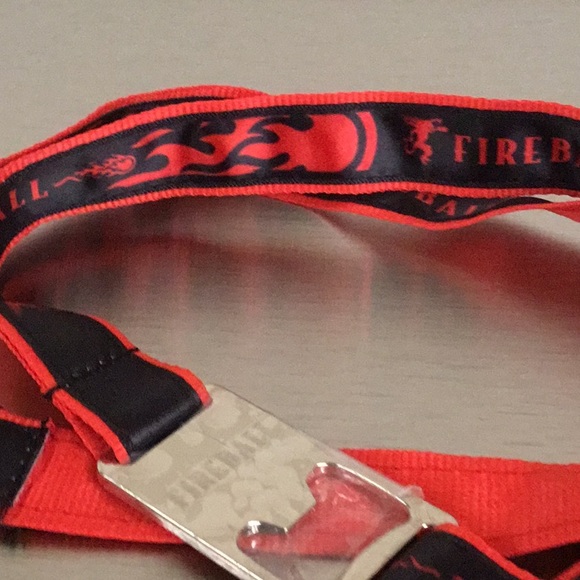 Fireball key chain necklace - Picture 5 of 5